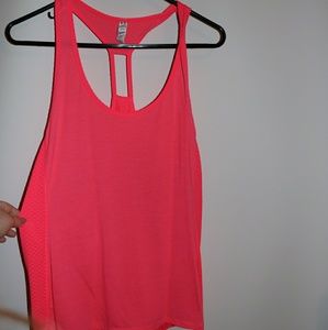 Under Armour tank
